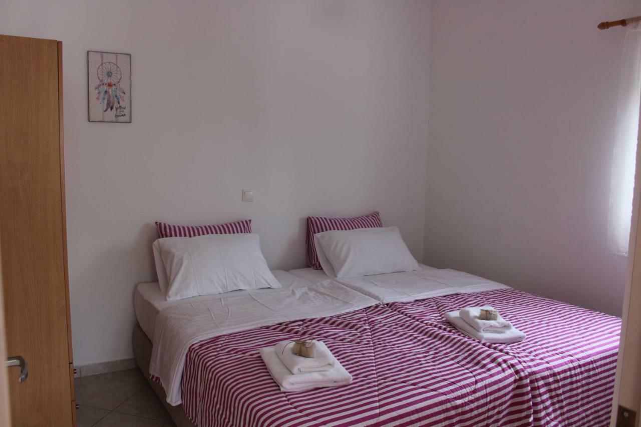 Aaron Studios Apartments Agia Fotia  Extérieur photo