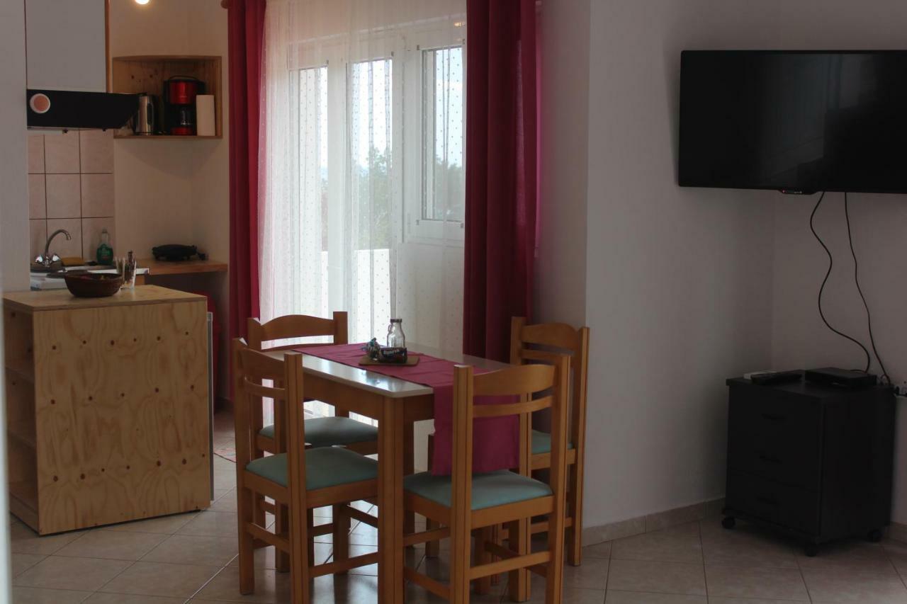 Aaron Studios Apartments Agia Fotia  Extérieur photo