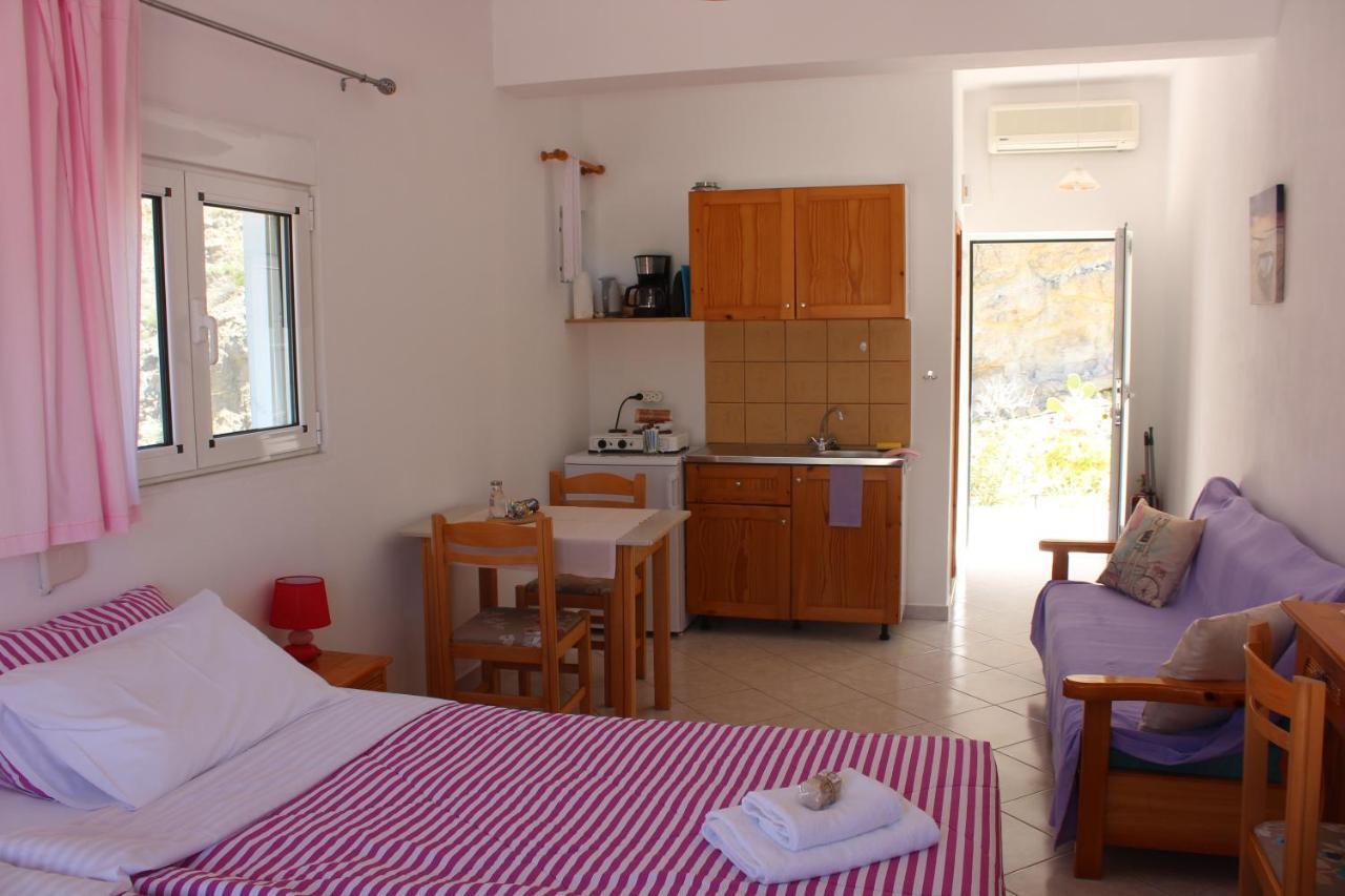 Aaron Studios Apartments Agia Fotia  Extérieur photo